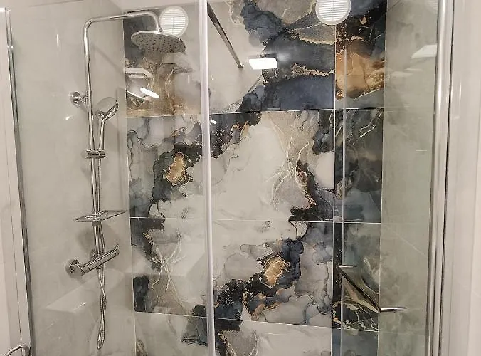 דירה Gallery Freya זאדאר